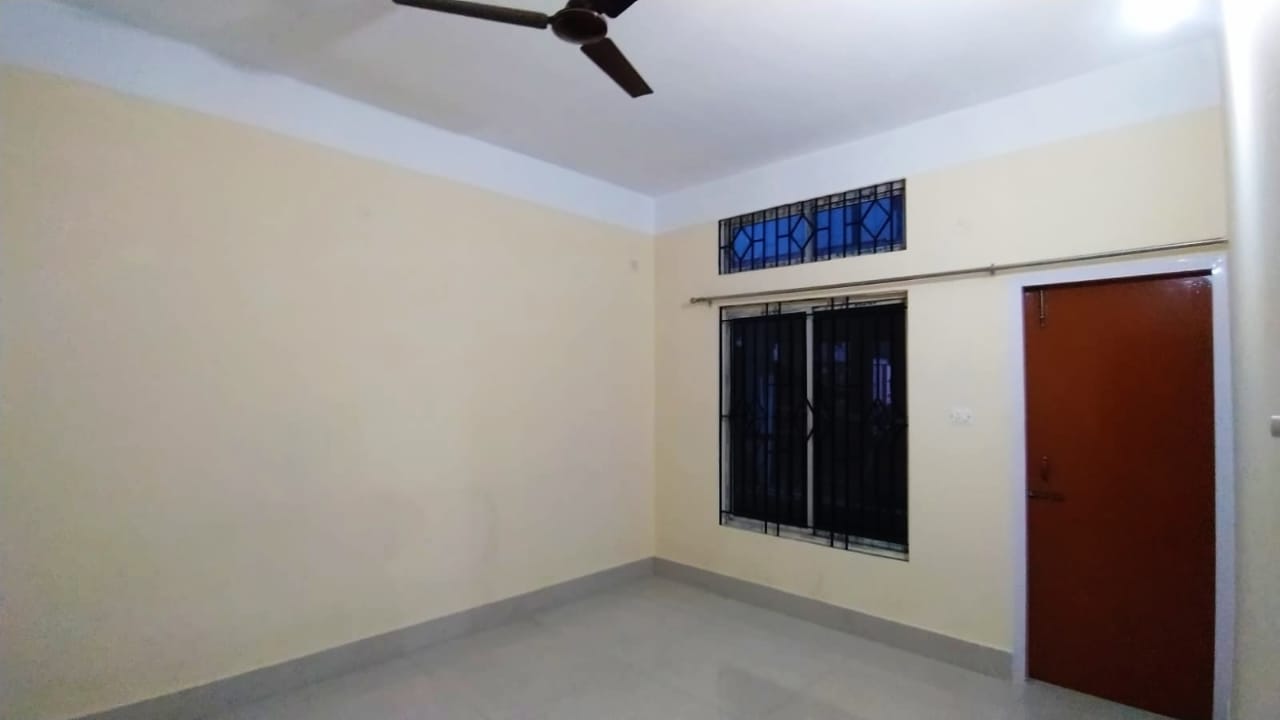 Unfurnished 3bhk in Tripura Rd, Jayanagar Chariali, Resham Nagar, Khanapara, Guwahati, Assam, India for Rent